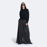 Crew-Neck Sweater - Capsule Wardrobe | SOLOTRE